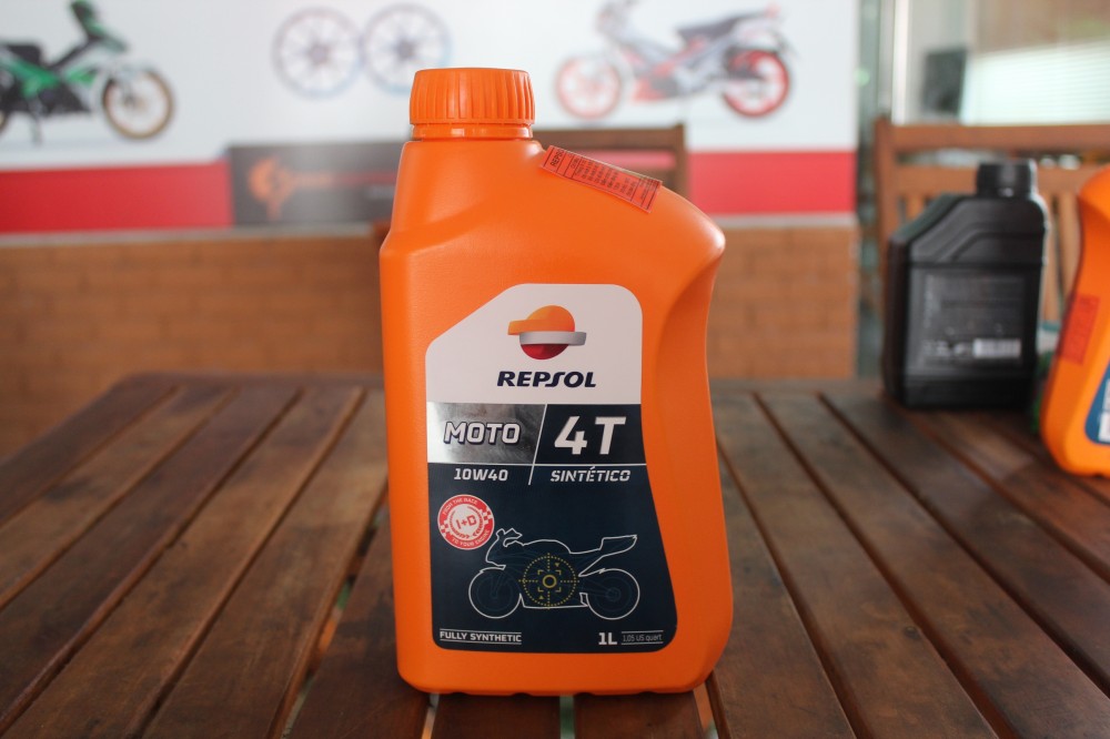 Repsol dầu nhớt cho nhà vô địch - 5