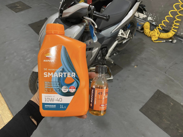 Nhớt chiết lẻ repsol smarter synthetic 4t 10w40 100ml - 3