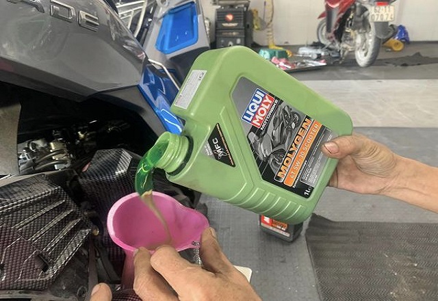 Nhớt liqui moly tay ga cho xe sh 160 sh350i vespa sprint loại nào tốt - 3