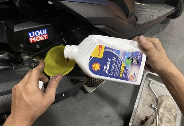 Nhớt shell tay ga cho xe honda vision sh mode pcx loại nào tốt - 3