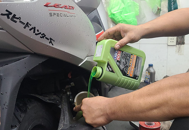 Xe tay ga honda lead bao lâu thì nên thay nhớt 1 lần là tốt nhất - 4