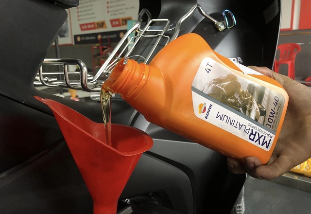 Xe máy yamaha pg-1 bao lâu thì nên thay nhớt 1 lần là tốt nhất - 4