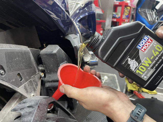Chọn nhớt nào tốt cho xe airblade 160 mới mua chạy rodai - 2
