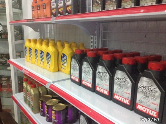 ​Cuộc đối đầu giữa nhớt Shell Advance và nhớt Motul