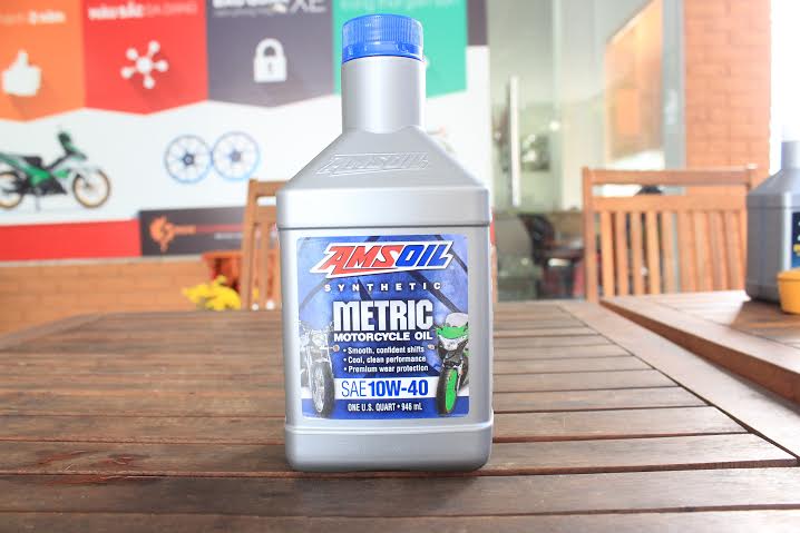Nhớt Amsoil 10W40 Synthetic Metric sử dụng cho xe Exciter có tốt không?