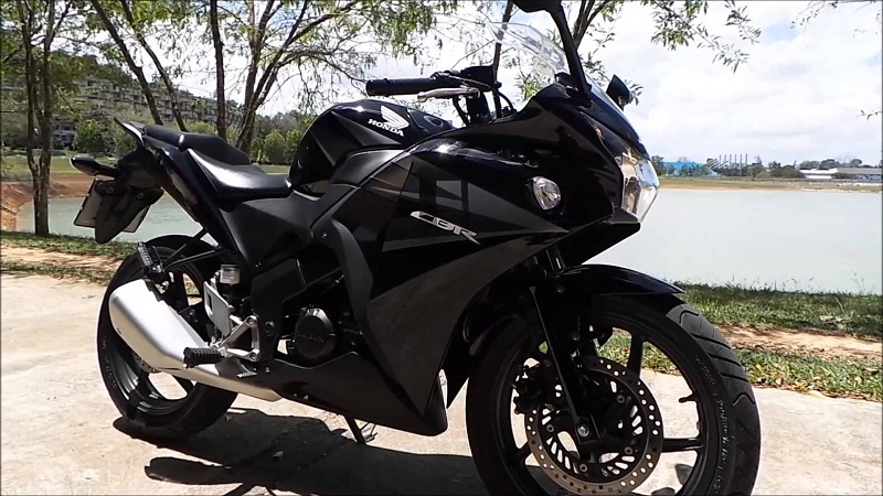 Nhớt cho Honda CBR 150 có những loại nào tốt và thời gian thay nhớt ?