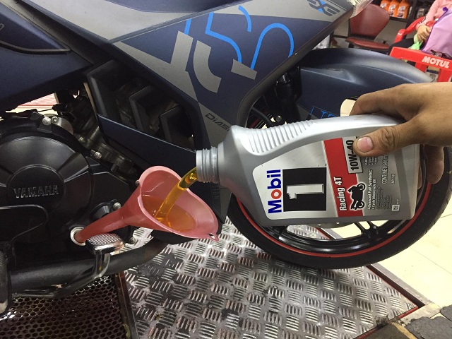 Thay nhớt Mobil 1 cho Yamaha Exciter 150 có tốt không ?