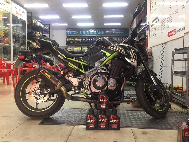Thay nhớt Motul 300V cho Kawasaki Z900 có tốt không ?