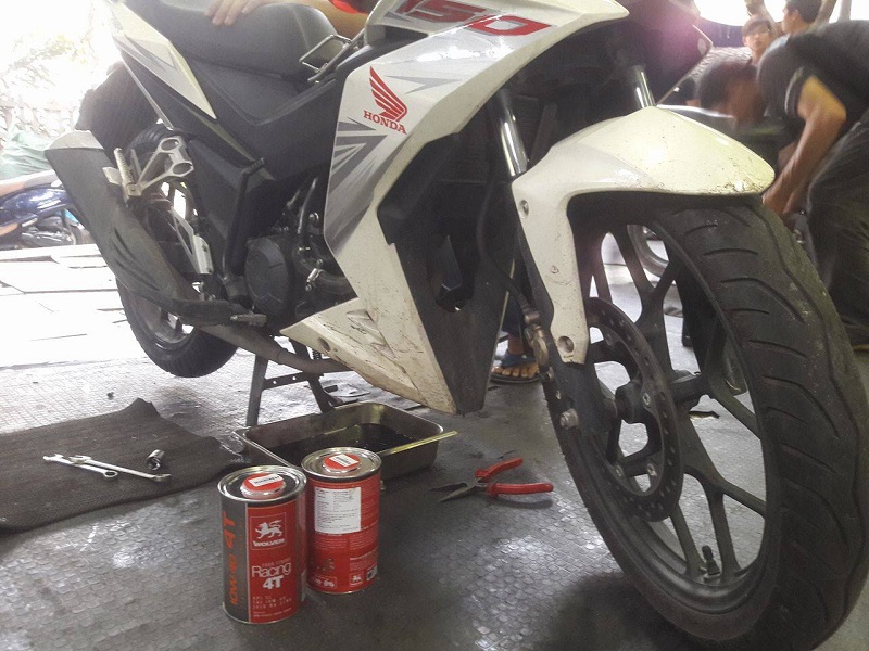 Winner 150 thay nhớt Wolver Racing có tốt không?